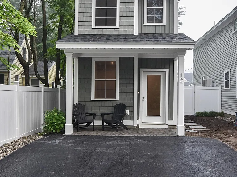 20c73c223bdc1cd8bf3e98ba8067843b